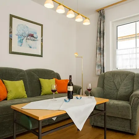 Apartment Reethaus Boddenblick Apt. 12 *